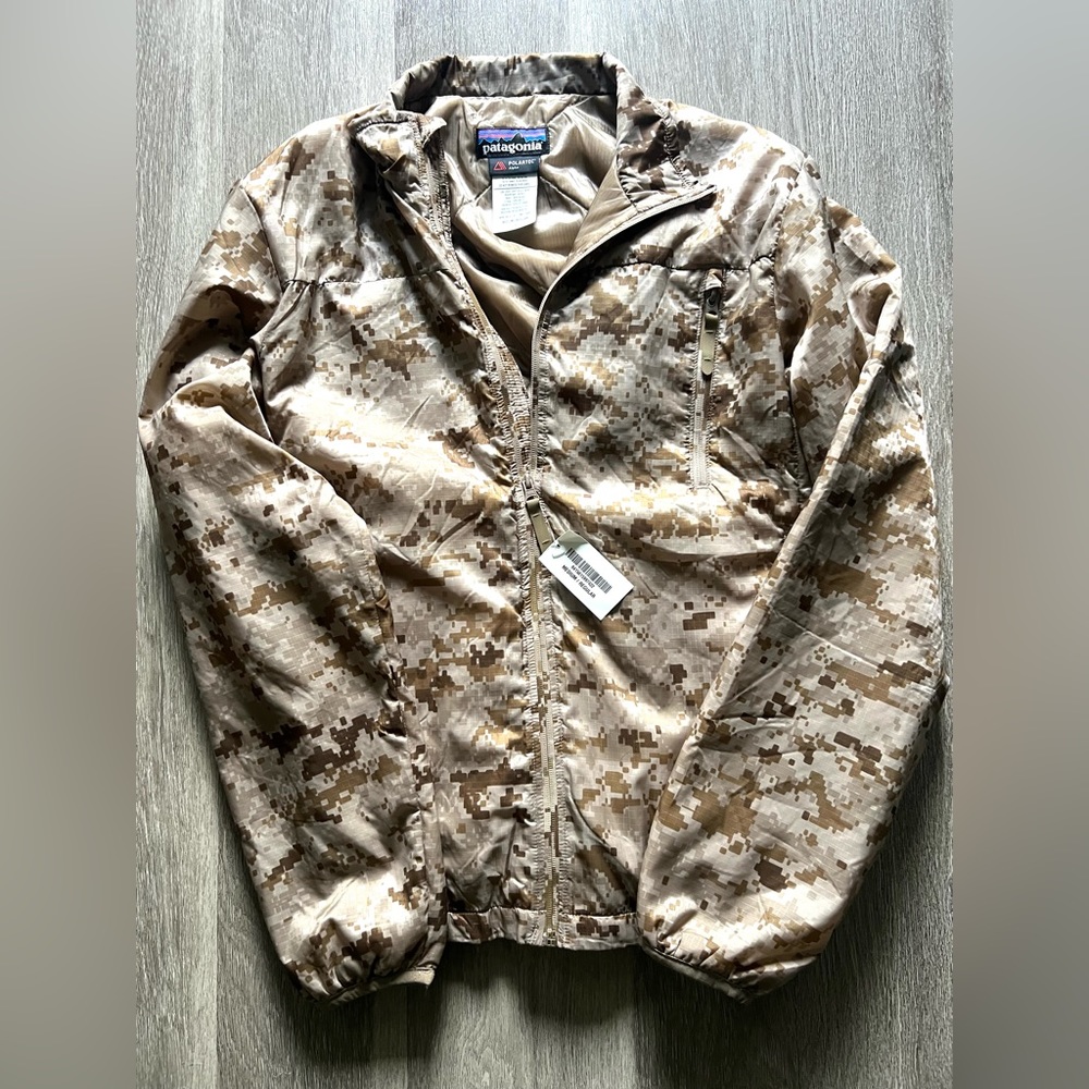 Patagonia Jacket AOR1 - Medium Regular - Level 3A - Naval Special Warfare